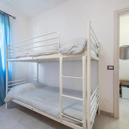 Apartment Al Porto Balcony Close To The *